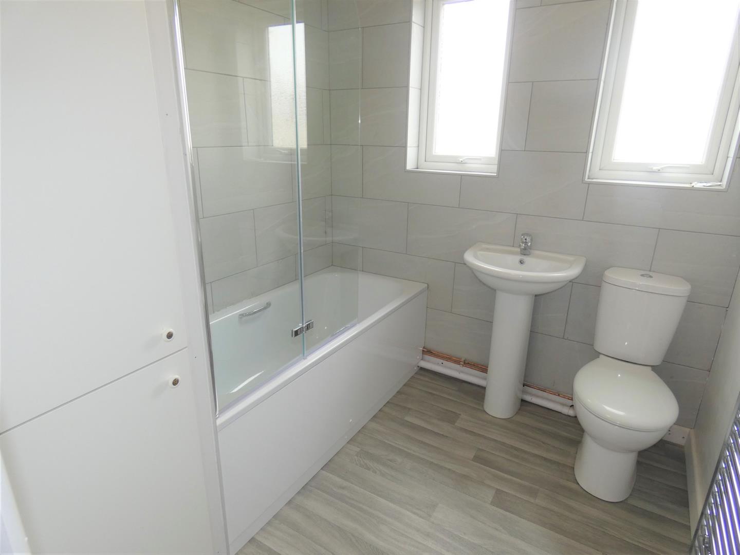 Wellfield Avenue, Porthcawl, Bridgend County Borough CF36 5TP